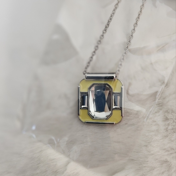 NWT Lia Sophia "Portal" yellow silver and cut crystal necklace - Picture 3 of 10
